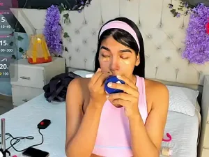 AmbarFoxx_