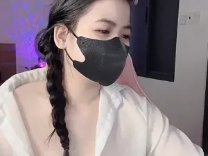 Elly_Lynh