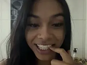_Tinaqueen