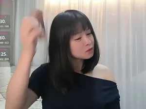 -Yuko-